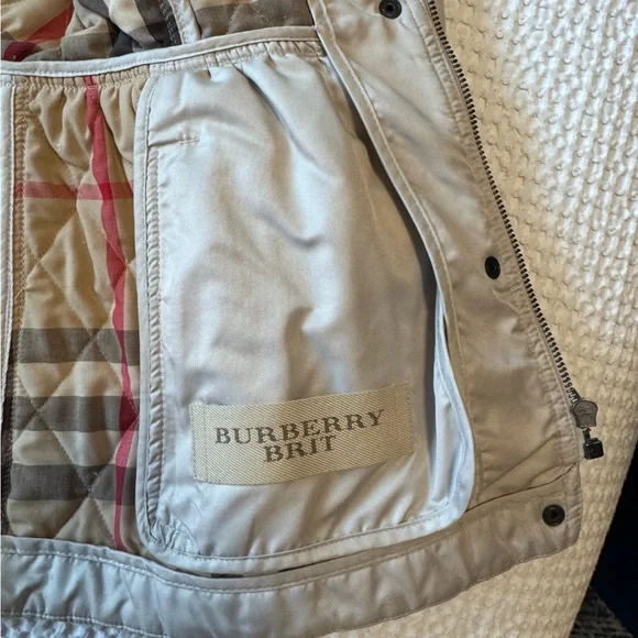 Burberry Quilted Jacket coat Coat - Light Tan size small - Picture 3 of 8